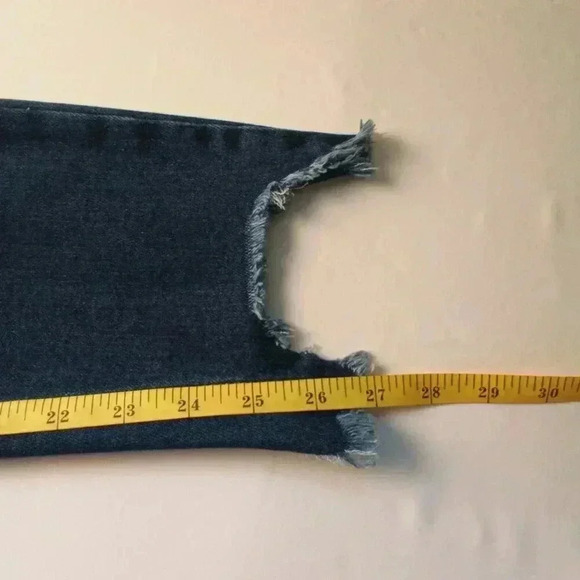 Jelly Jeans Denim Size 7 Chewed Edge Hem Mid Rise Medium Wash Skinny Leg - Picture 9 of 10